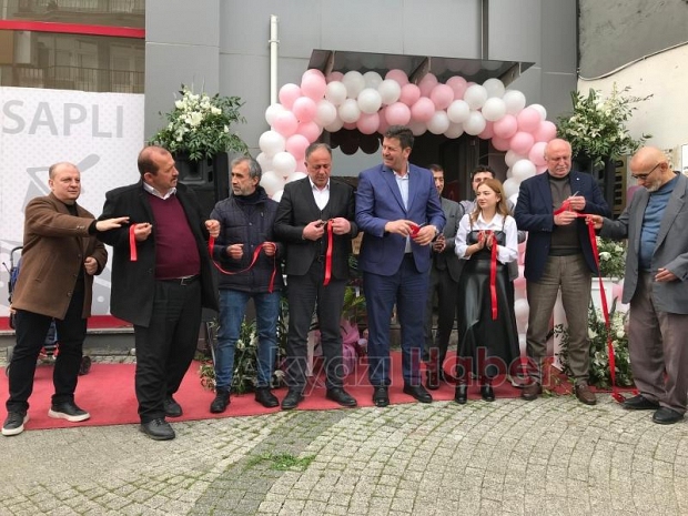 Nur Tarakçı Güzellik Salonu Akyazı'da güzellik sektöründe hizmete başladı!