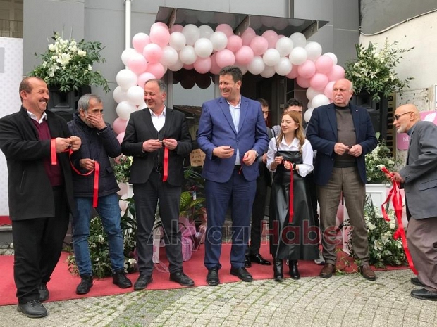 Nur Tarakçı Güzellik Salonu Akyazı'da güzellik sektöründe hizmete başladı!