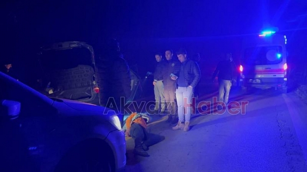 Akyazıda başlayan kovalamaca Hendekte kazayla noktalandı