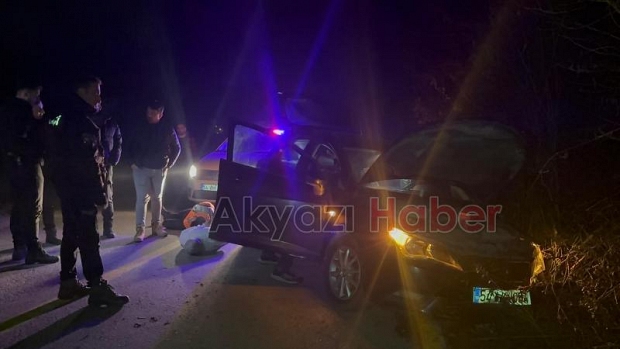 Akyazıda başlayan kovalamaca Hendekte kazayla noktalandı