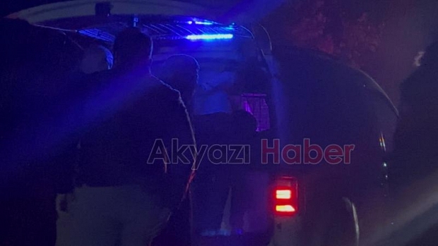 Akyazıda başlayan kovalamaca Hendekte kazayla noktalandı