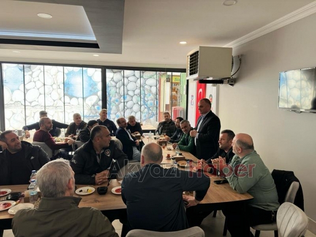 Öz Sağlık İş Sendikası üyeleri ile sendika yönetimi toplantı yaptı