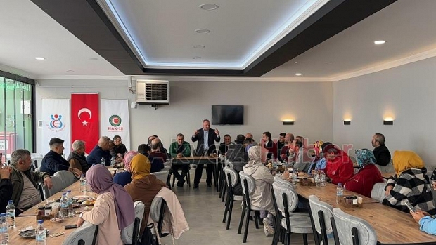 Öz Sağlık İş Sendikası üyeleri ile sendika yönetimi toplantı yaptı