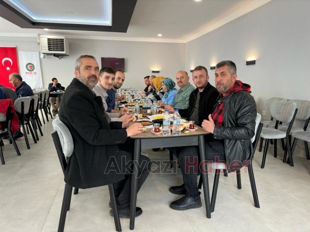 Öz Sağlık İş Sendikası üyeleri ile sendika yönetimi toplantı yaptı
