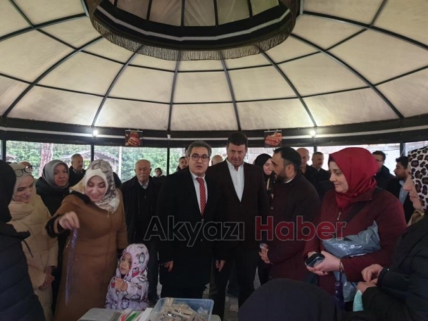 Akyazı Halk Eğitim Merkezi Kermesine Yoğun İlgi