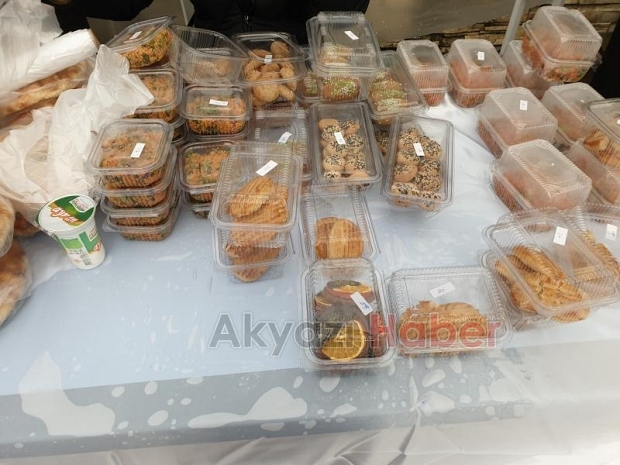 Akyazı Halk Eğitim Merkezi Kermesine Yoğun İlgi