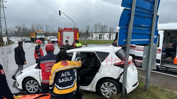 Kırmızı ışık ihlali kazaya neden oldu: 2 yaralı