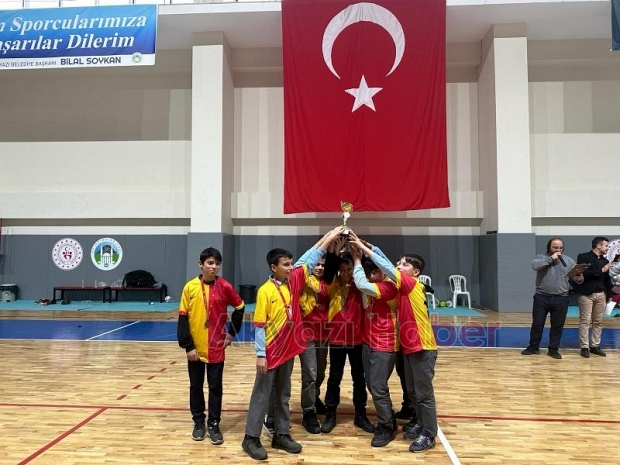 Akyazı'da futsal maçları nefesleri kesti