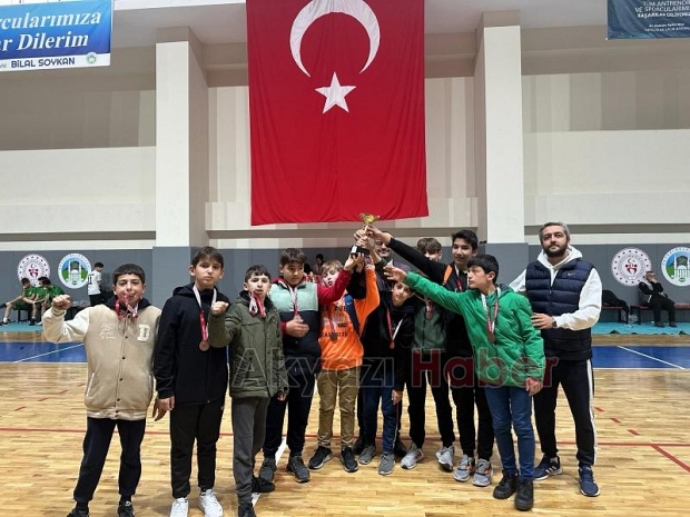 Akyazı'da futsal maçları nefesleri kesti