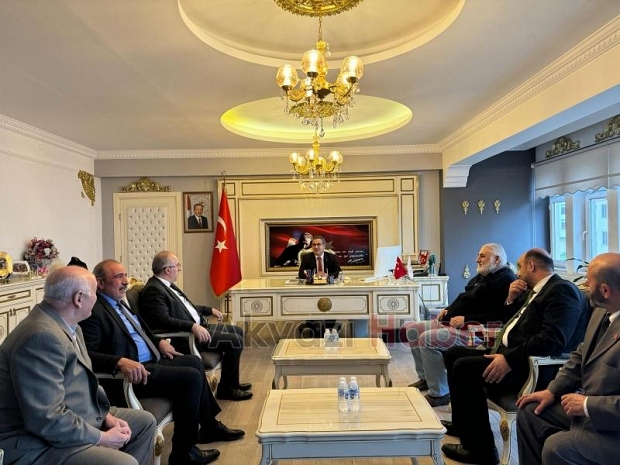 Saadet Partisi Başkan adayı Şeref Tan ve milletvekili vatandaşlarla buluştu