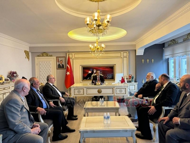 Saadet Partisi Başkan adayı Şeref Tan ve milletvekili vatandaşlarla buluştu