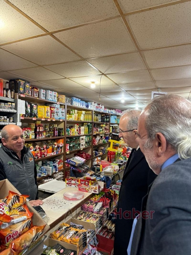 Saadet Partisi Başkan adayı Şeref Tan ve milletvekili vatandaşlarla buluştu