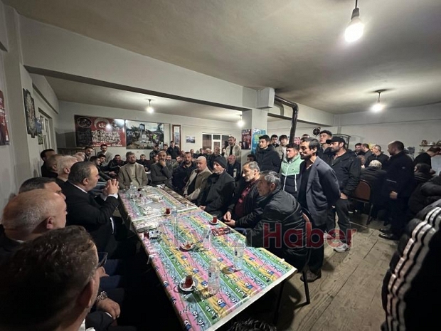 Osman Karaoğlan'dan Taşyatak'a 200 araçlık konvoyla seçim ziyareti