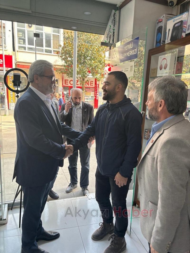 Hasan Akcan esnaf ve vatandaşın Ramazan ayını kutladı