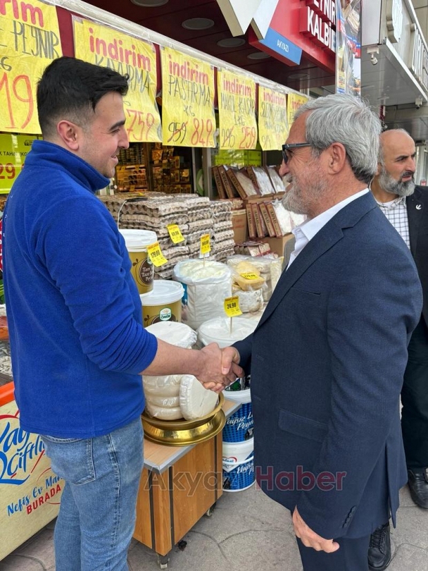 Hasan Akcan esnaf ve vatandaşın Ramazan ayını kutladı