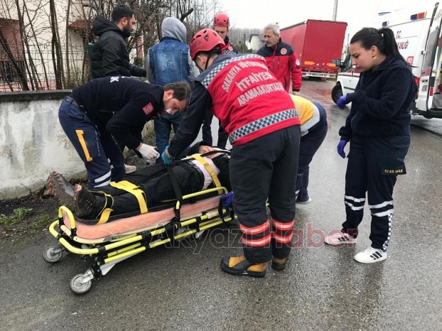 Ömercikler Mahallesi'nde Kaza 3 Yaralı 