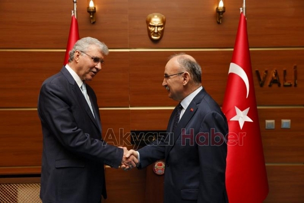 Ekrem Yüce veda ziyaretlerine başladı