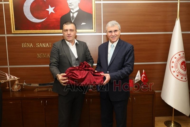Ekrem Yüce veda ziyaretlerine başladı