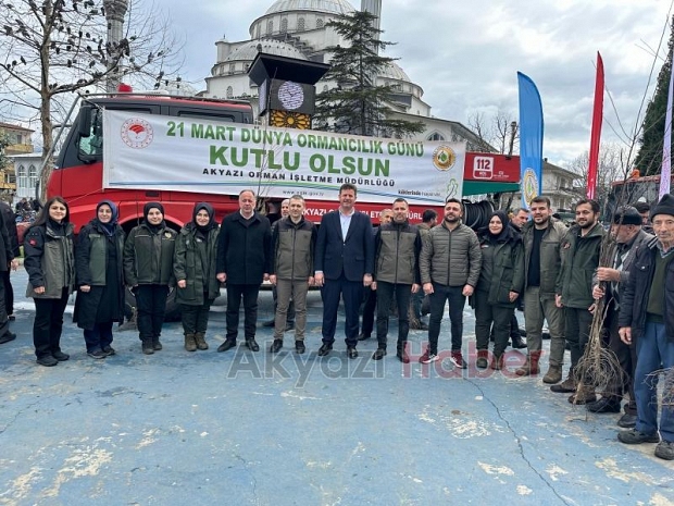 Akyazıda orman haftasında ücretsiz fidan dağıtıldı