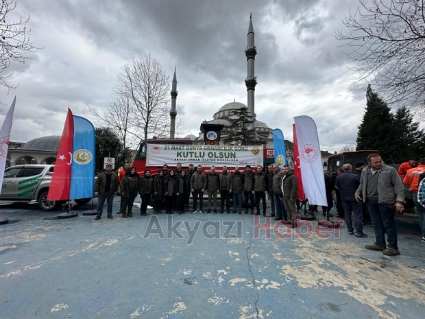 Akyazıda orman haftasında ücretsiz fidan dağıtıldı