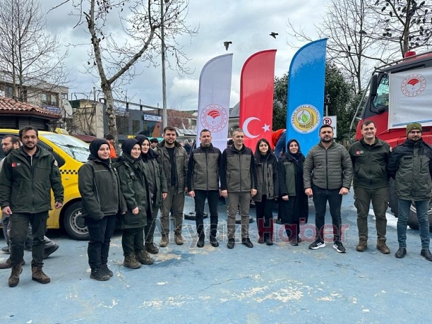 Akyazıda orman haftasında ücretsiz fidan dağıtıldı