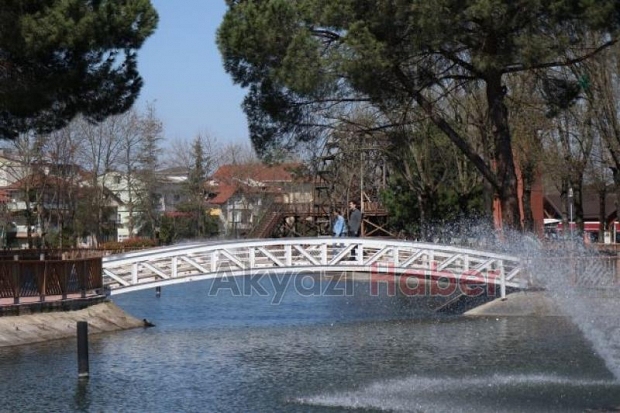Sakarya’da iki mevsim aynı gün yaşanıyor
