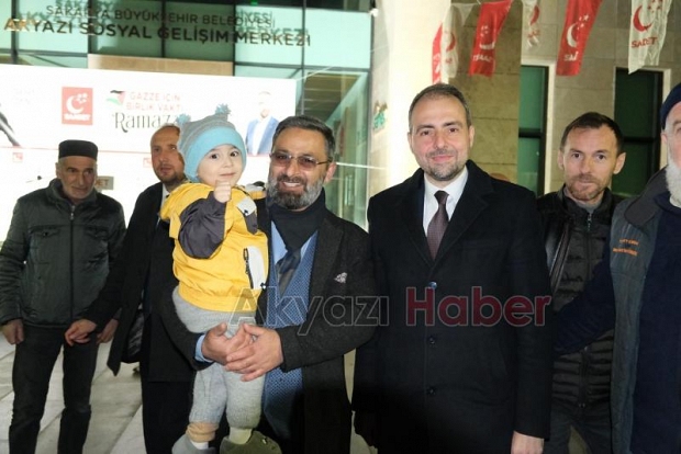 Saadet Partisi Akyazı'da iftar programı düzenledi