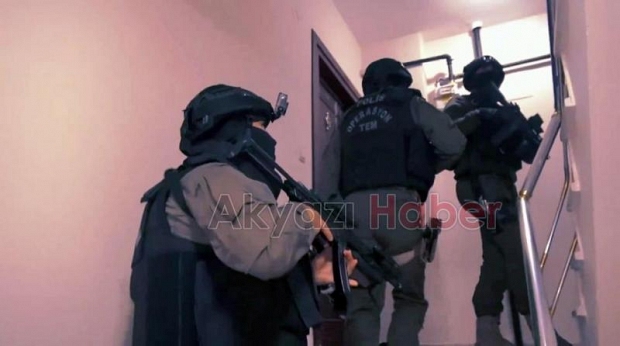 Akyazı'da Terör Operasyonu 1 Gözaltı