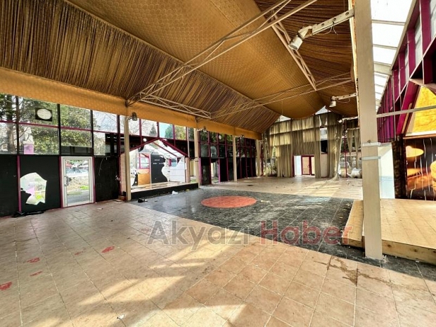 Akyazı merkez aile parkında tepki çeken görüntü