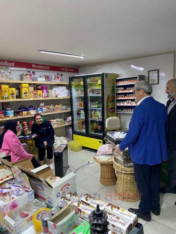 Hasan Akcan mahalle ziyaretleri yaptı, işçilerle buluştu