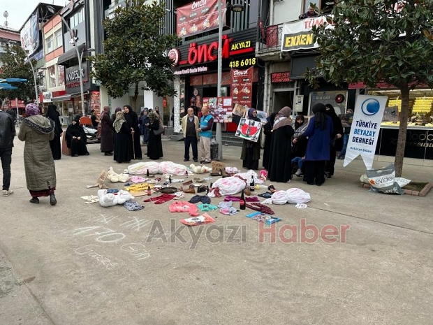 Gazze için Akyazıda sessiz eylem