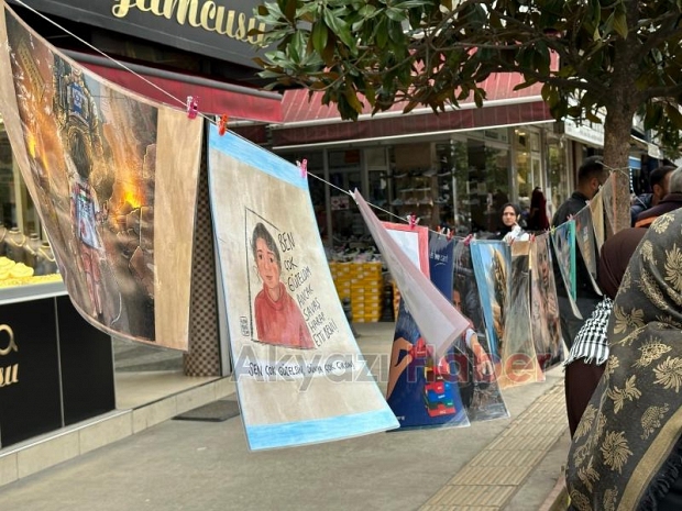 Gazze için Akyazıda sessiz eylem