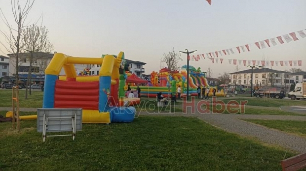 Büyük Birlik Partisi ve Alperen Ocakları'ndan Akyazı'da Ramazan etkinliği