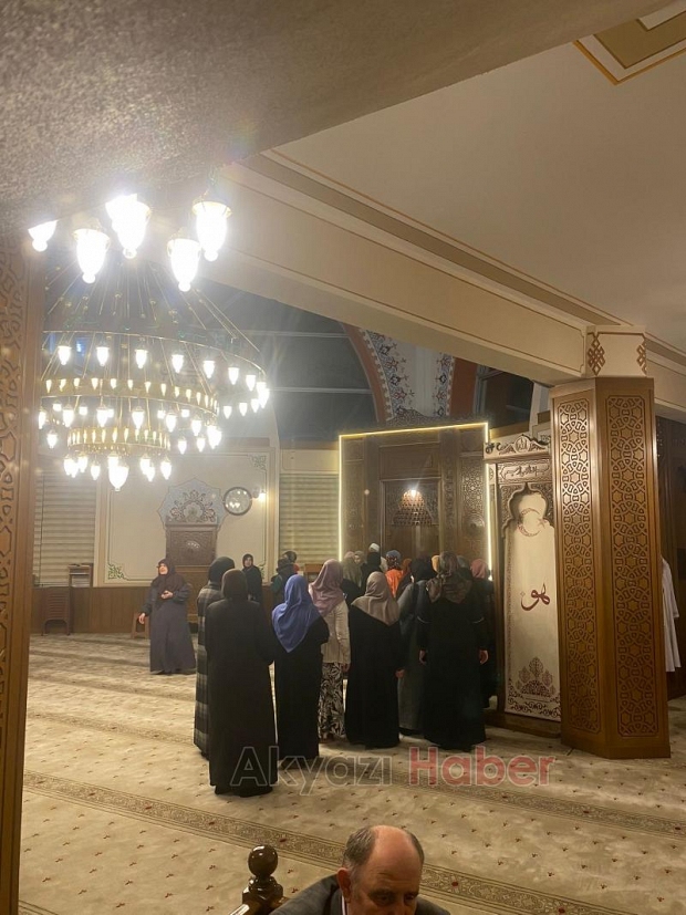 Sakal-ı Şerif Akşemseddin Camiinde Ziyarete açıldı