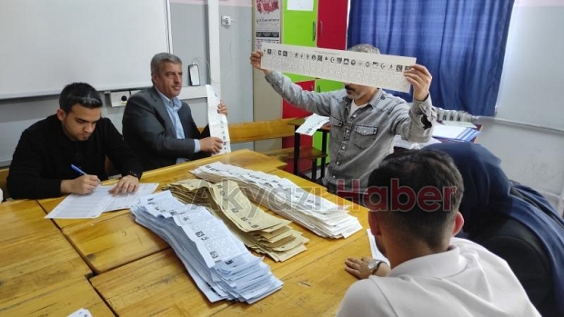 Sandıklar kapandı, oy sayımına geçildi