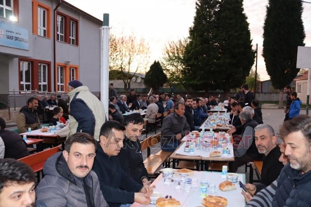 Vakıf mahallesi iftarda buluştu