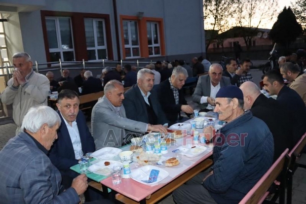 Vakıf mahallesi iftarda buluştu