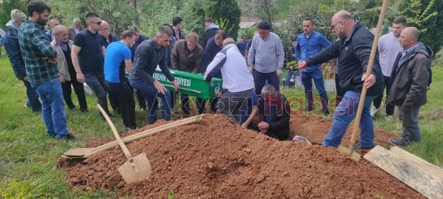 Kazım Tosun son yolculuğuna uğurlandı.