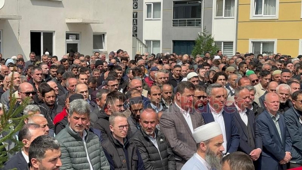 Muhtar Mustafa Gündoğdu dualarla toprağa verildi