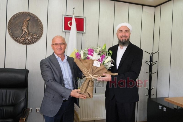 Karapürçek'te Mehmet Murat Çoruhlu dönemi resmen başladı