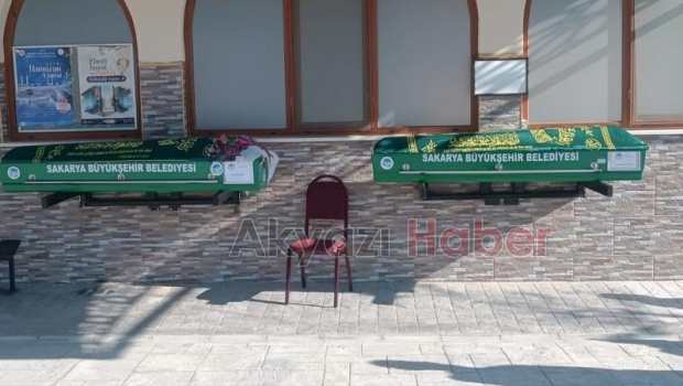 Öldürülen karı koca toprağa verildi
