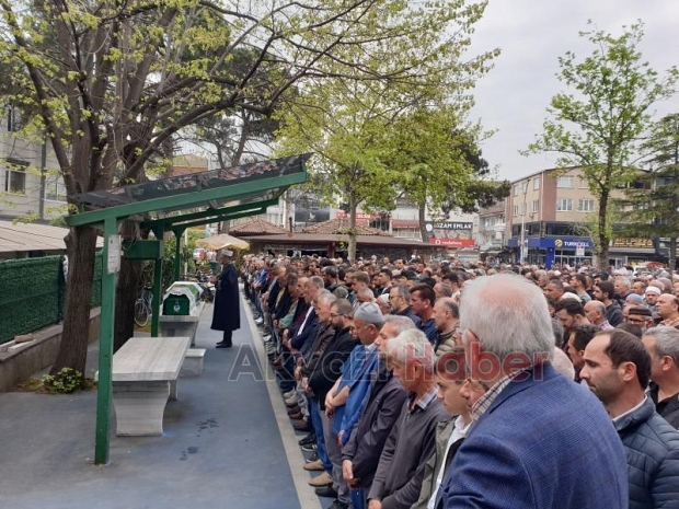 Turgay Özcan defnedildi