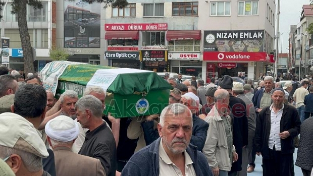 Turgay Özcan defnedildi
