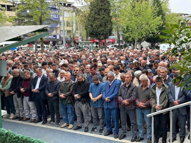 Turgay Özcan defnedildi