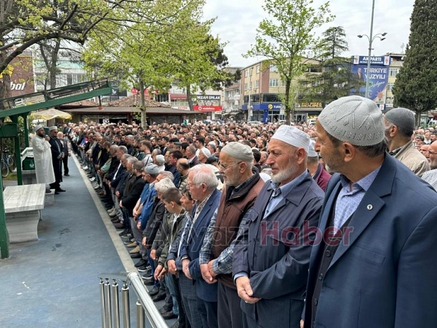 Turgay Özcan defnedildi