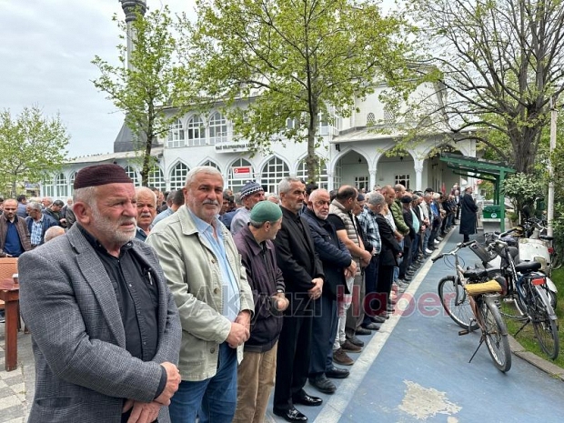 Turgay Özcan defnedildi