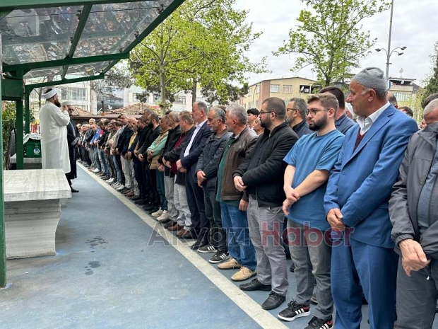 Turgay Özcan defnedildi