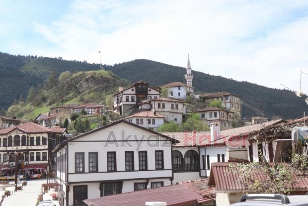 Taraklı'nın tarihi evleri Hayran bırakıyor
