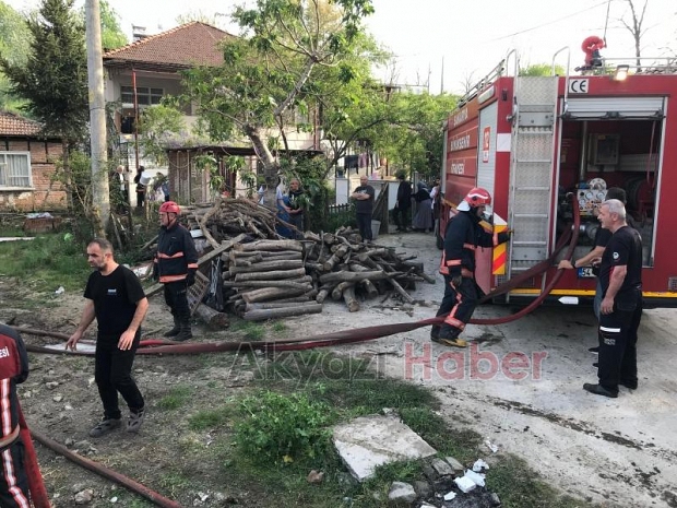 Besi çiftliğindeki yangında kurbanlıklar telef olmaması için kesildi