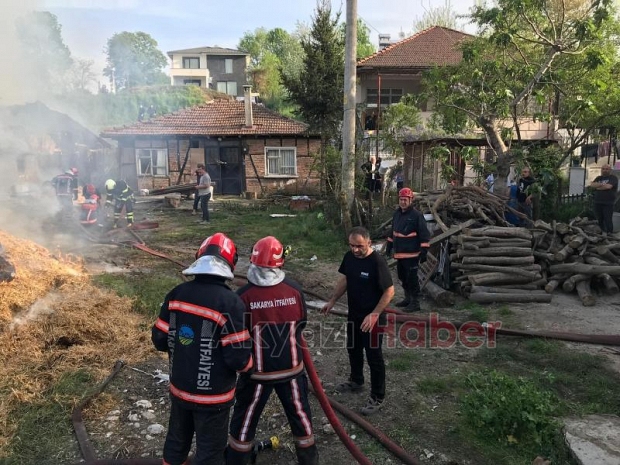Besi çiftliğindeki yangında kurbanlıklar telef olmaması için kesildi